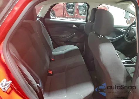 2016 Ford Focus Se z USA, uszkodzony, nr VIN 1FADP3F22GL292997